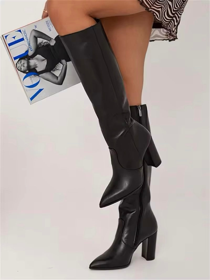 Klassische, knielange Stiefel mit Absatz CLASSY CHIC
